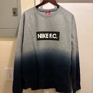 Men’s Nike F.C. Ombre Gray and Black Crewneck Sweater size XL